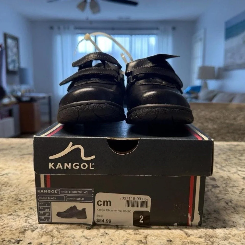 Kangol Churston VEL Boys Black School Shoes US Size 2 Youth